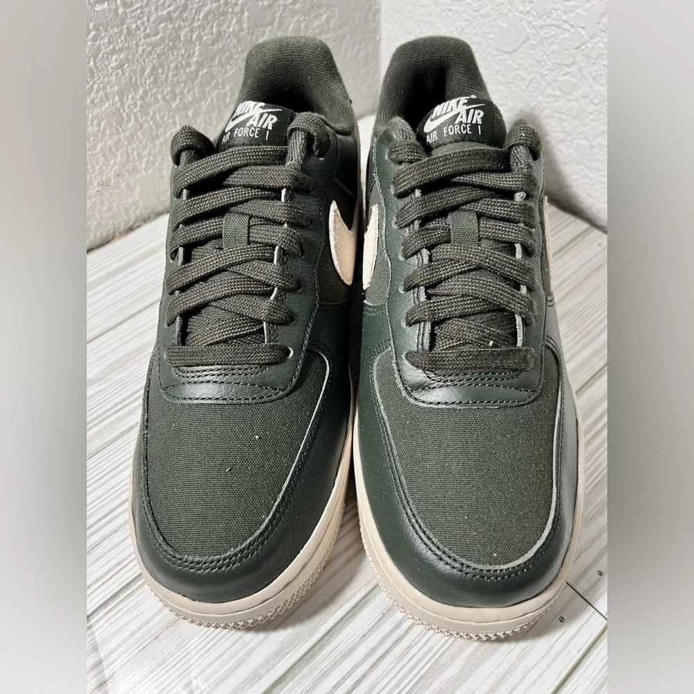 Nike Air Force 1 ‘07 LX‎ men’s sneakers shoes sequoia green cream size 7 low